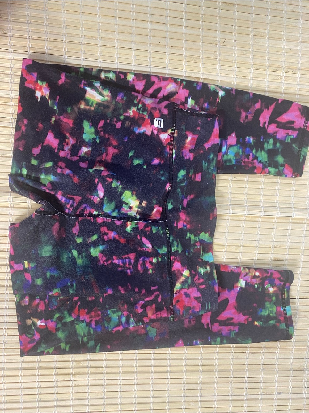 Fabletics Multi-Print Capris bundle - Picture 6 of 9